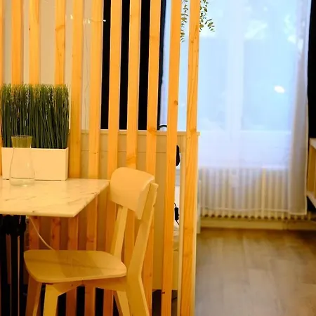 Gare - Le Zebre - 2 Pers Apartment